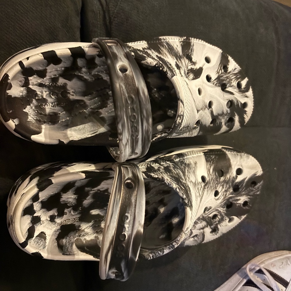 Excellent condition crocs